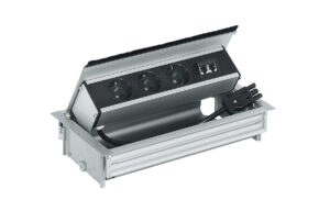 Utičnica ugradna za radnu ploču, aluminijska